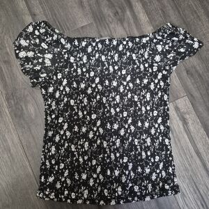 Suzy Shier Black Floral Smocked Off-Shoulder Top - Size M